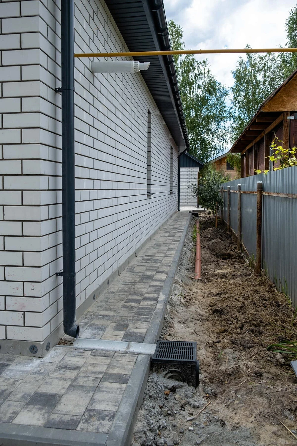 Укладка плитки Старый город, Антрацит в СНТ Медик