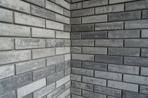 Облицовочный угловой вибропрессованый кирпич, полный прокрас, Шунгит