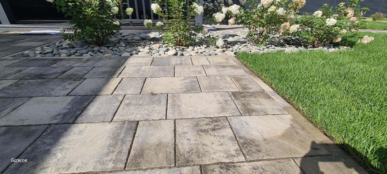 Плитка Литос в цвете Шунгит в частном доме КП Заповедник Плитка Литос в цвете Шунгит в частном доме КП Заповедник