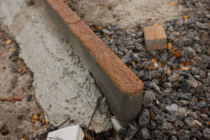 Купить бордюры БРШ.50.20.8 гранит листопад (красн,корич,жел) - Осень от производителя - «Поревит» Купить бордюры БРШ.50.20.8 гранит листопад (красн,корич,жел) - Осень от производителя - «Поревит»