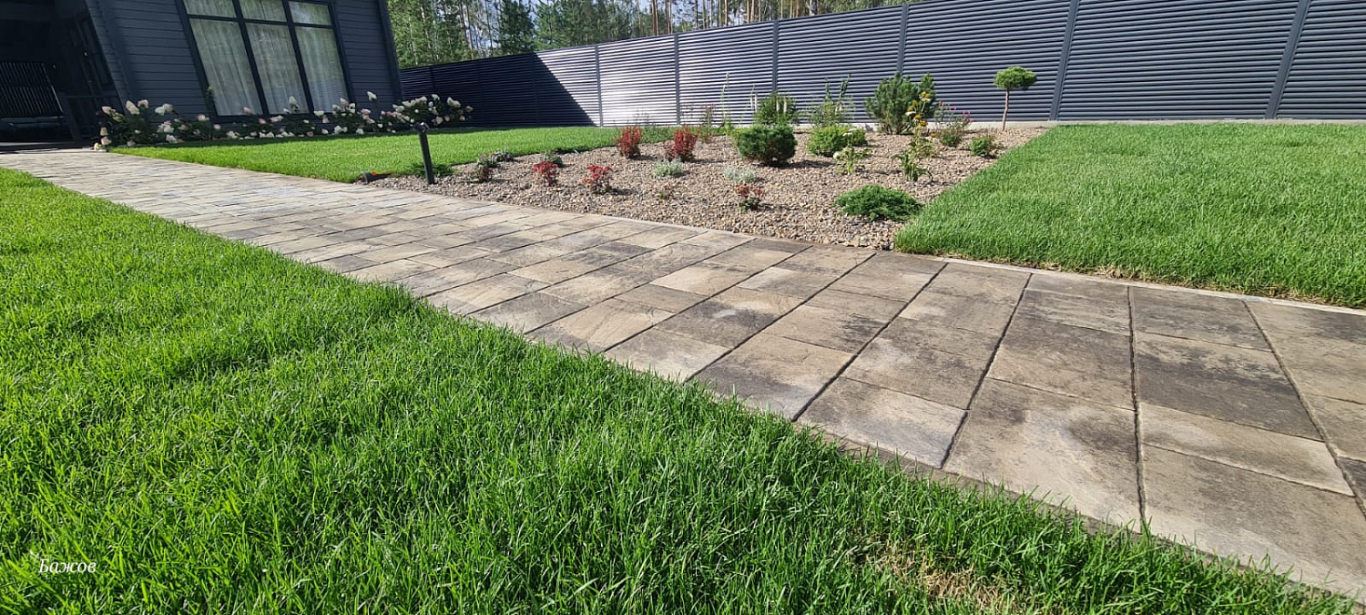 Плитка Литос в цвете Шунгит в частном доме КП Заповедник Плитка Литос в цвете Шунгит в частном доме КП Заповедник